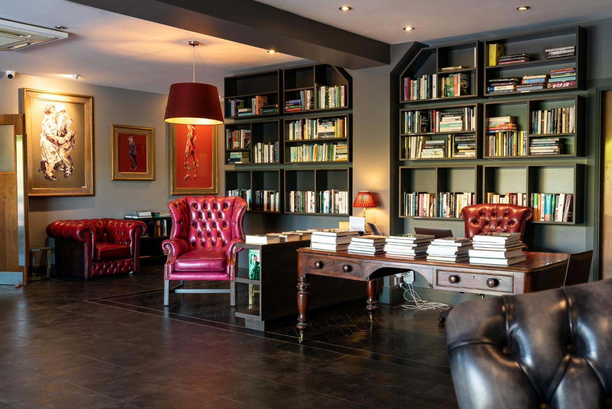 Cliffs Of Moher Hotel Liscannor Exterior photo