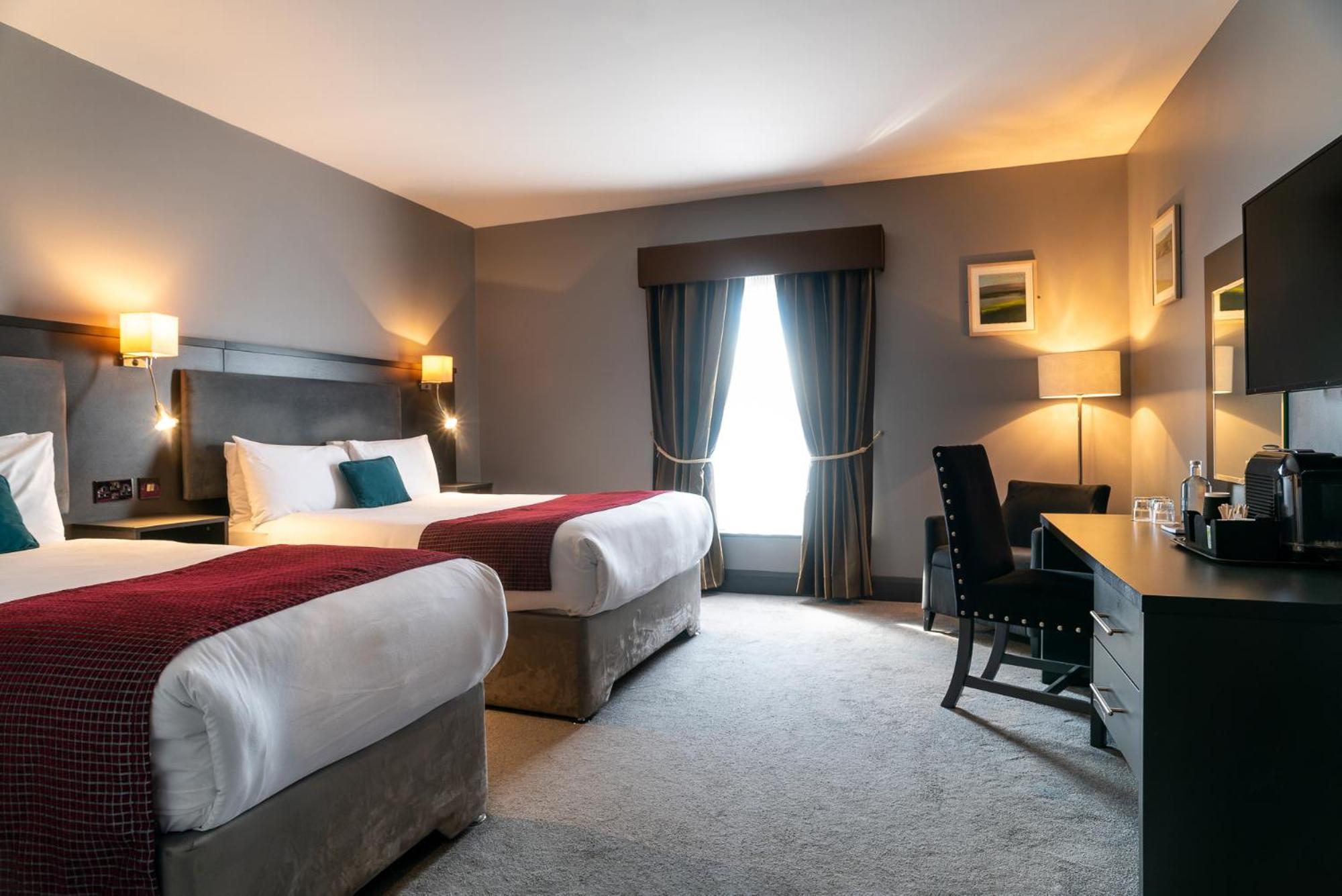 Cliffs Of Moher Hotel Liscannor Exterior photo