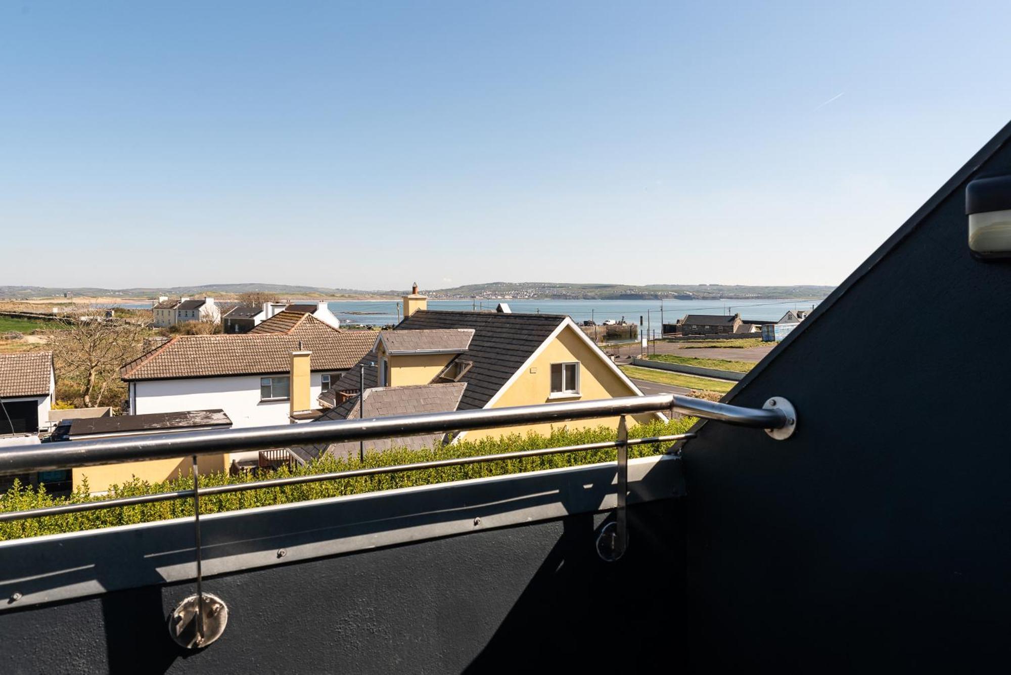 Cliffs Of Moher Hotel Liscannor Exterior photo